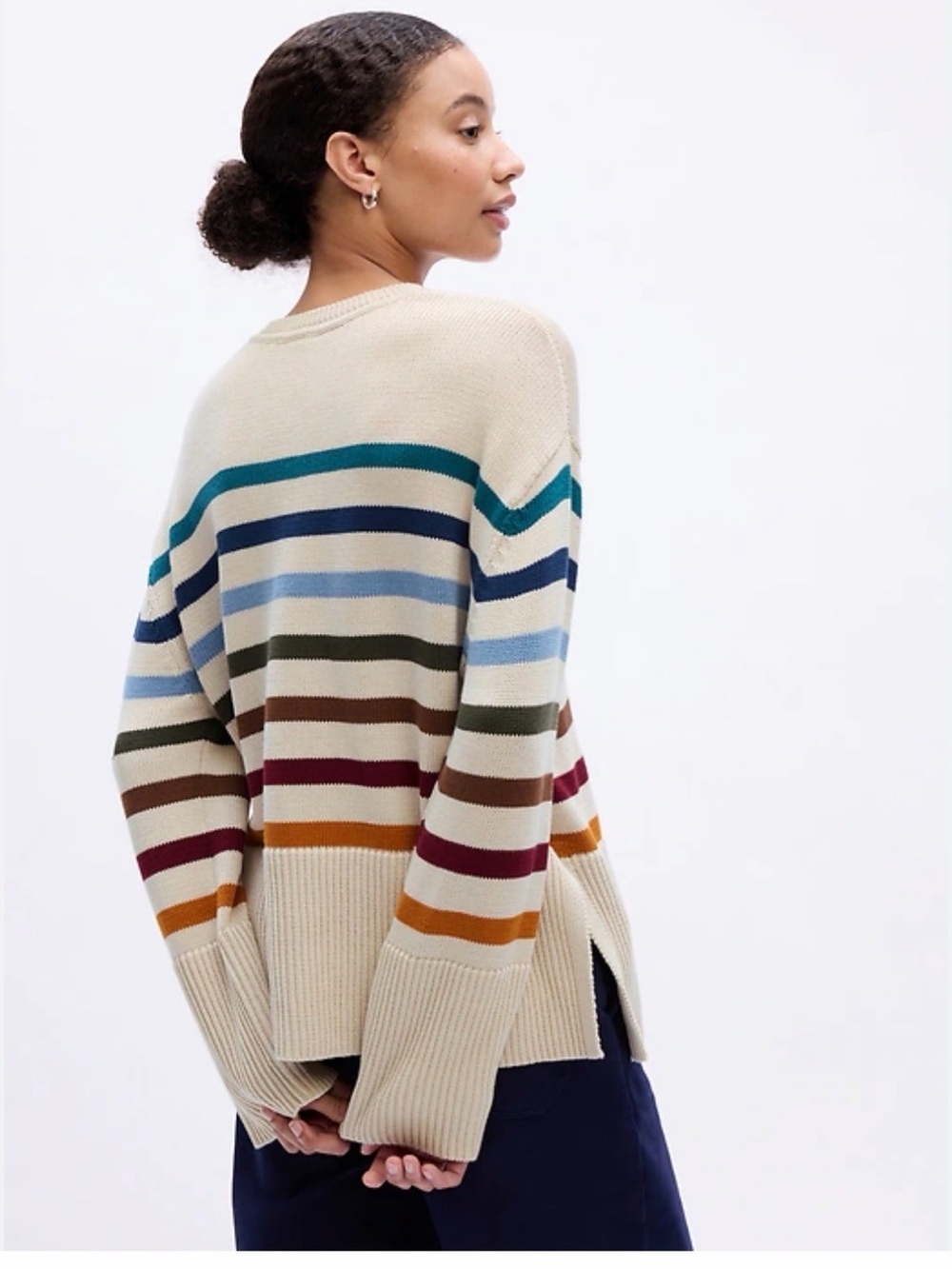 Gap 24/7 Splithem Crewneck Striped Sweater in Cream with Multicolor Stripes